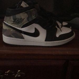 Jordan1 camo